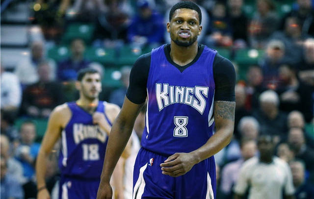 的现场连线 的现场连线