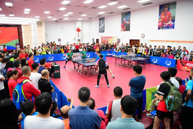 突出的